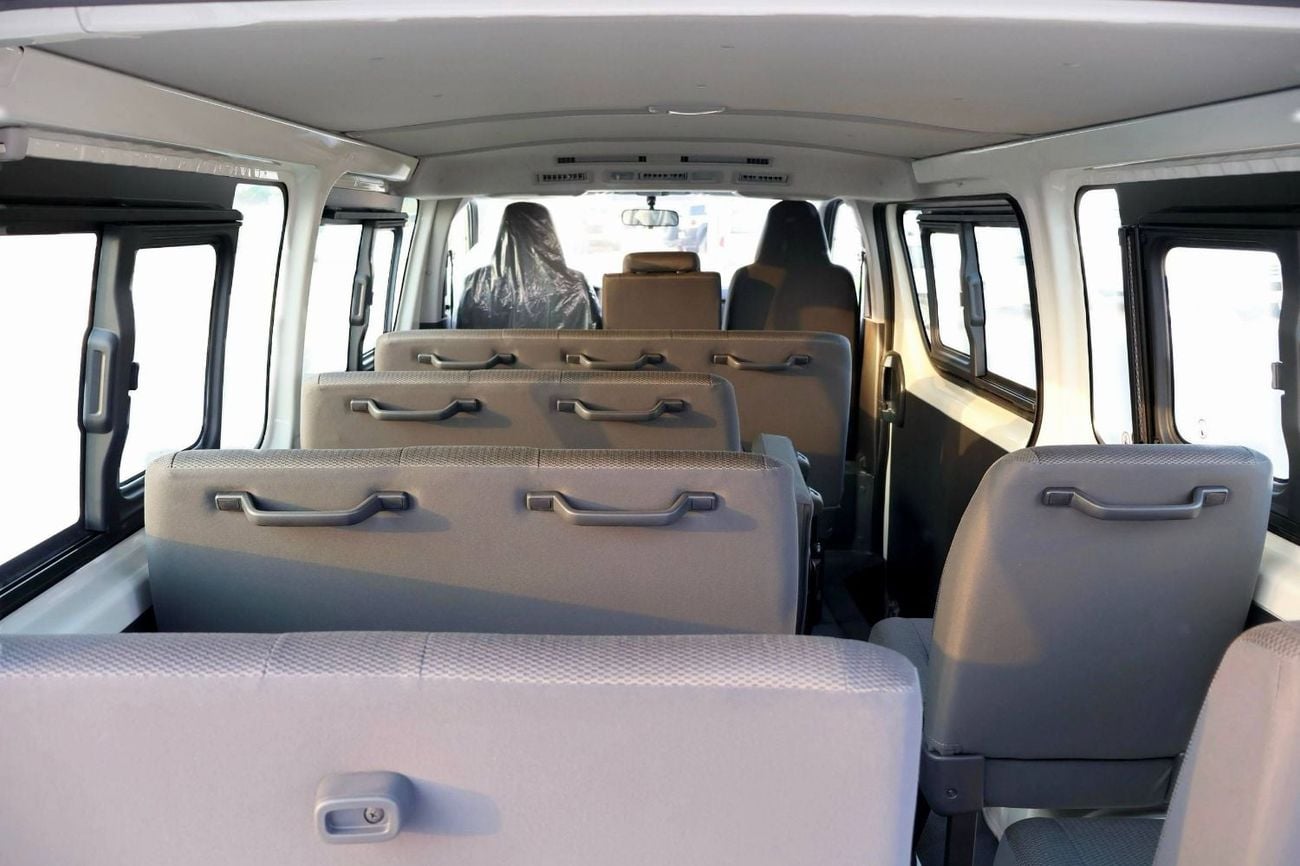 Toyota Hiace DX