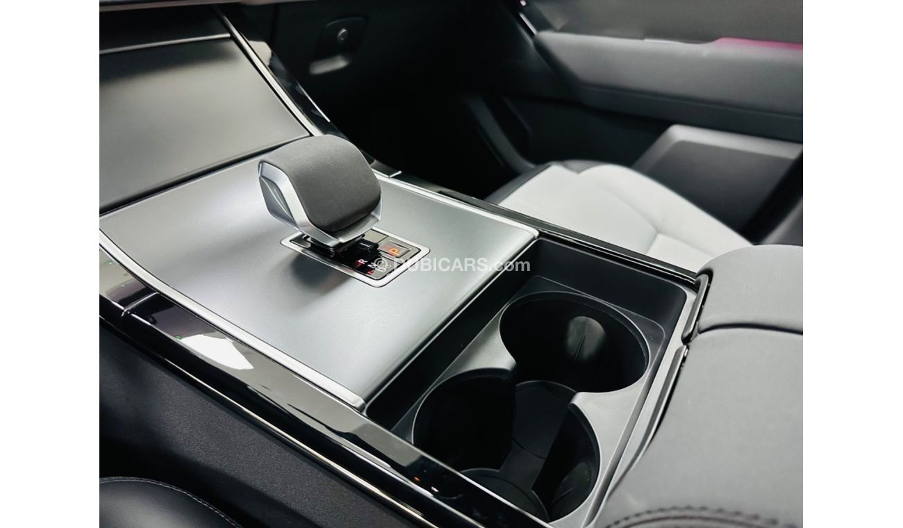 Land Rover Range Rover Velar GCC .. Warranty .. Service .. R Dynamic .. Brand New .