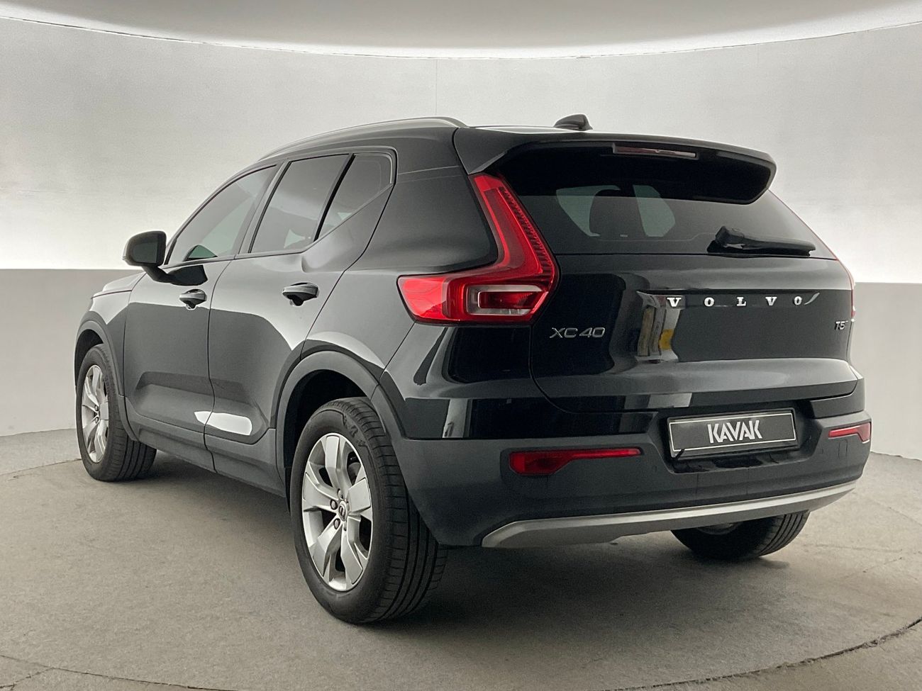 Volvo XC40 T5 Momentum | Guaranteed Warranty | 0 Down Payment