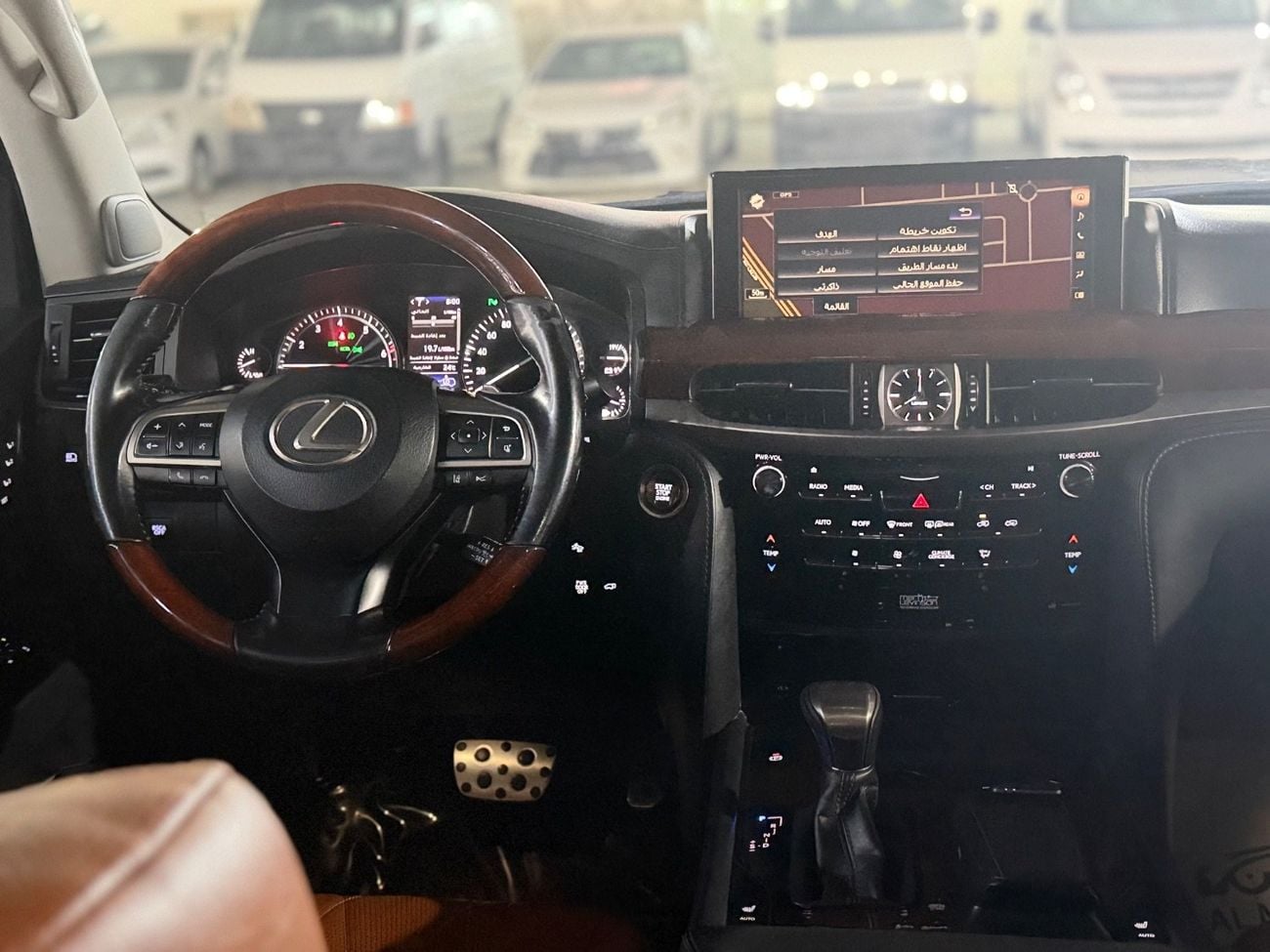 Lexus LX 570 Platinum 5.7L