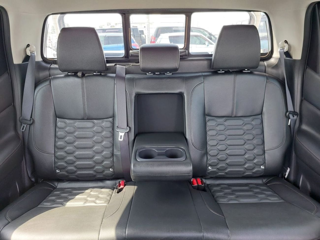 Nissan Navara (RAMADAN OFFER) NISSAN NAVARA PICKUP RHD 2024 MODEL 2.3 L DIESEL AUTOMATIC(PM06147)