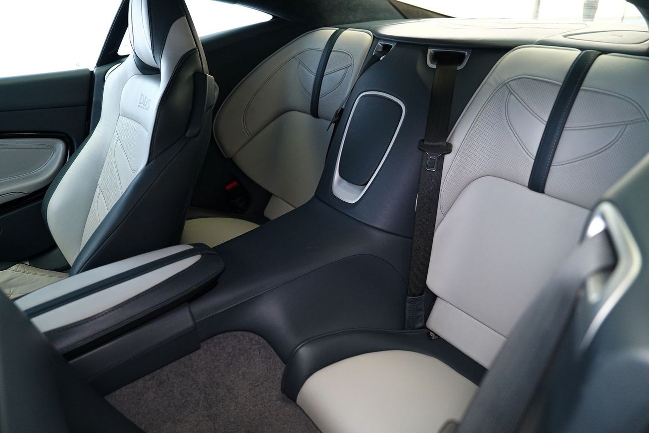 Aston Martin DBS Superleggera 5.2L