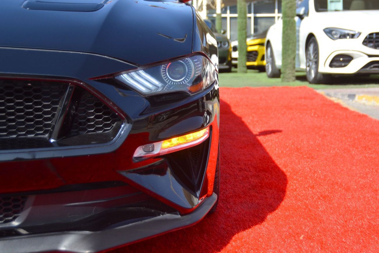 Ford Mustang GT Premium 5.0L V8