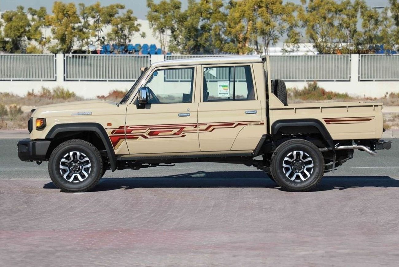 Toyota Land Cruiser Pick Up 2024 TOYOTA LC79 LX Z DOUBLE CAB 2.8 - BEIGE inside TAN | Export Only
