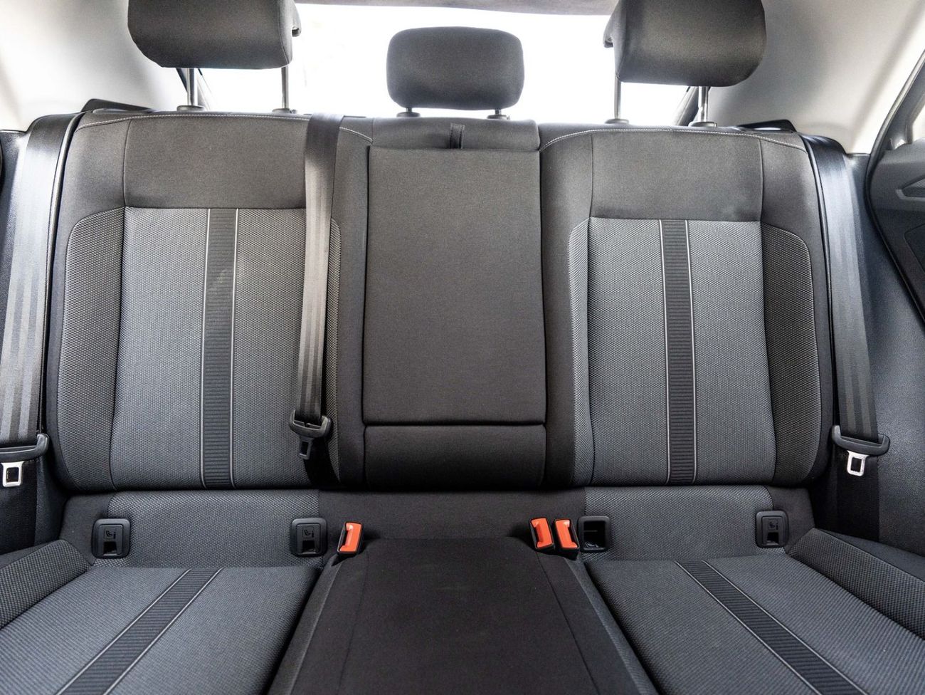 فولكس واجن T ROC Life 1.4L