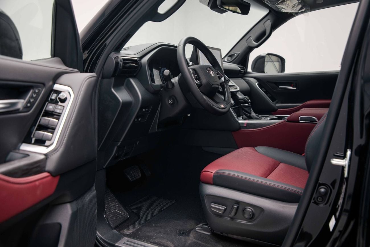 Toyota Land Cruiser LC300 GR-Sport 3.5L Hybrid - Attitude Black Inside GRS Black and Dark Red | Export
