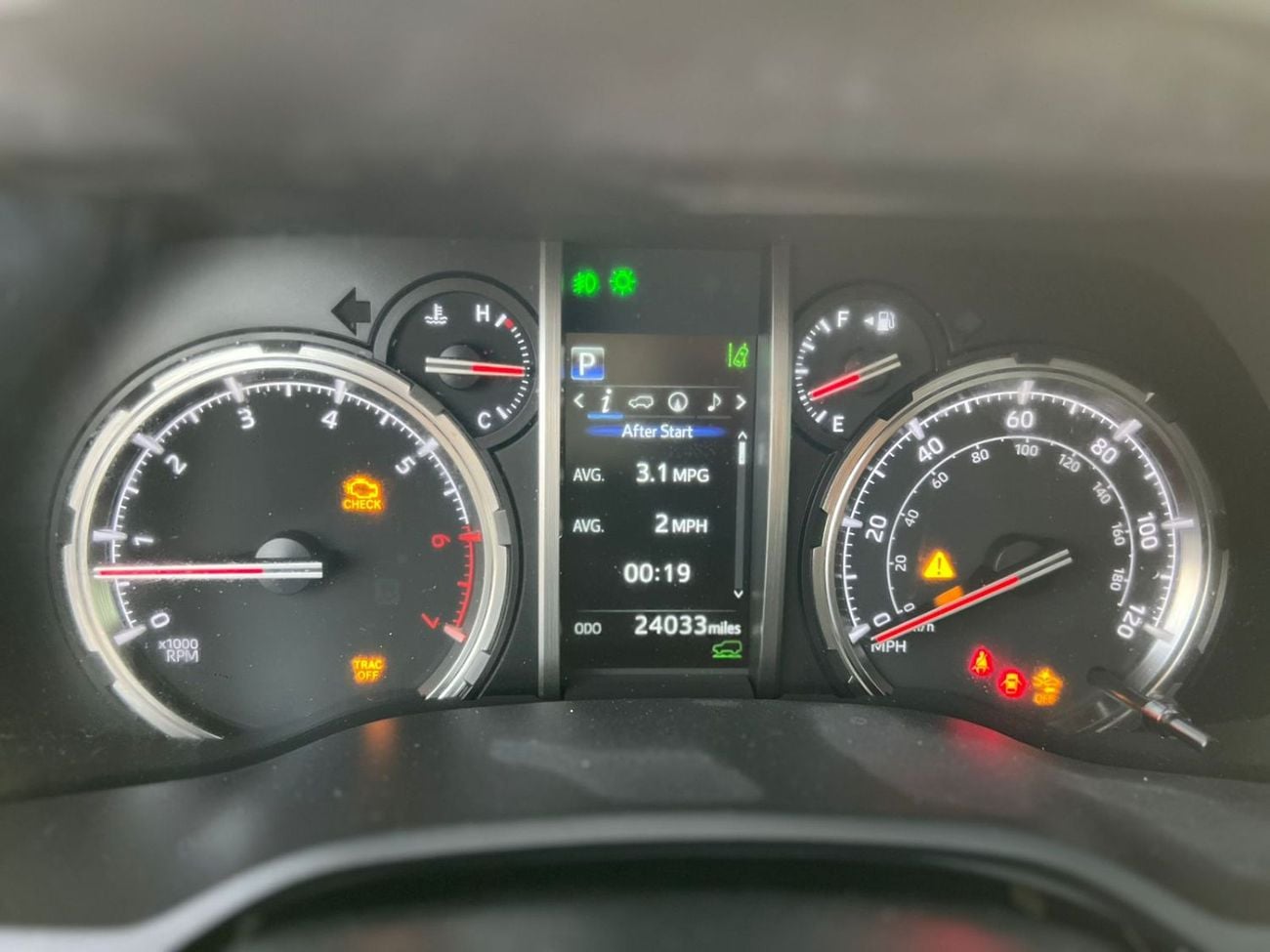 تويوتا Runner4 2023 Toyota 4Runner TRD Off Road Full Option 4.0L V6  - Rear Camera - AWD 4x4 - Sunroof - Leather Se