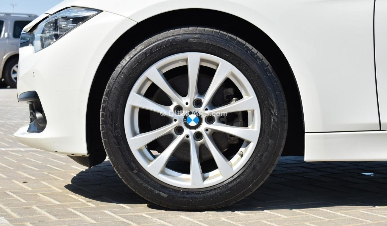 BMW 320i Exclusive M Sport DIESEL 2018 Perfect Condition ( LOW KILOMETERS) Fully loaded