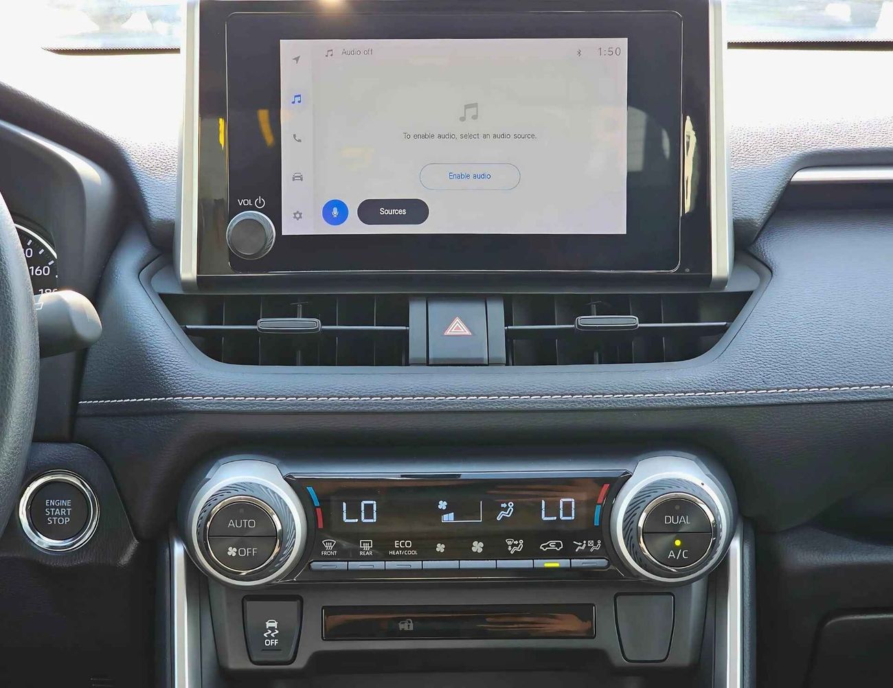 تويوتا راف ٤ Limited | 2.5L Petrol | Full Option With Sunroof | MY2024