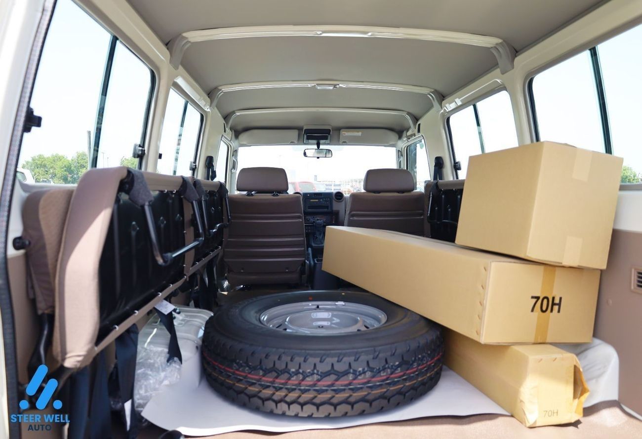 Toyota Land Cruiser 70 LC78 4.0L Petrol - Automatic - V6