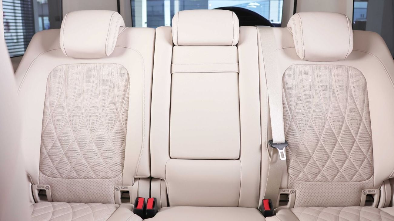 Mercedes-Benz G 63 AMG 4MATIC SUV Exclusive 2 Tone Exterior-Night Package-Low Mileage-1 Owner-Mint Condition