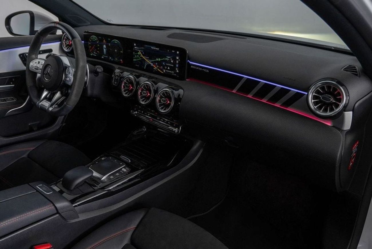 مرسيدس بنز A 35 AMG 4MATIC Hatchback