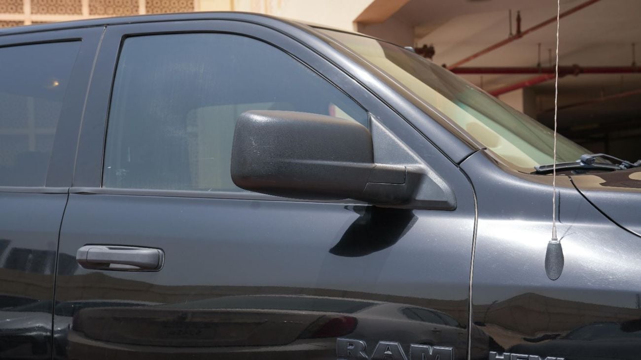 دودج RAM Dodge Ram 1500 SLT