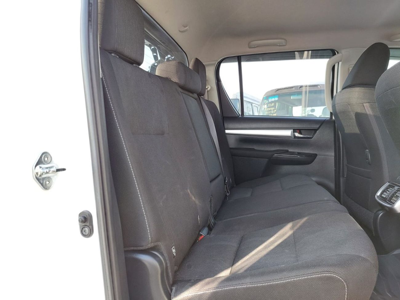 Toyota Hilux TOYOTA HILUX PICK UP RHD 2019 MODEL 2.8 L DIESEL AUTOMATIC(PM21706)