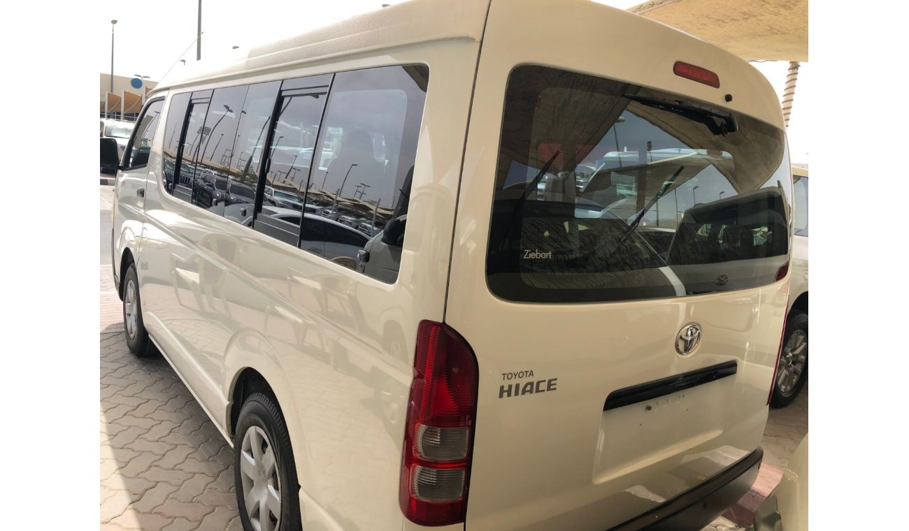 تويوتا هاياس Toyota Hiace Midroof 15 seater bus , Diesel, Model:2011. Excellent condition