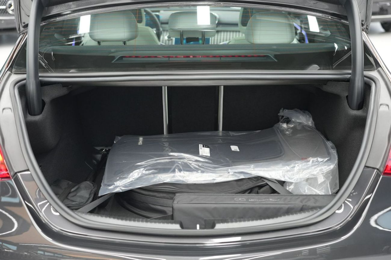 Mercedes-Benz C 200 Mercedes-Benz C 200 | 2026 GCC 0km | Agency Warranty | AMG Package |