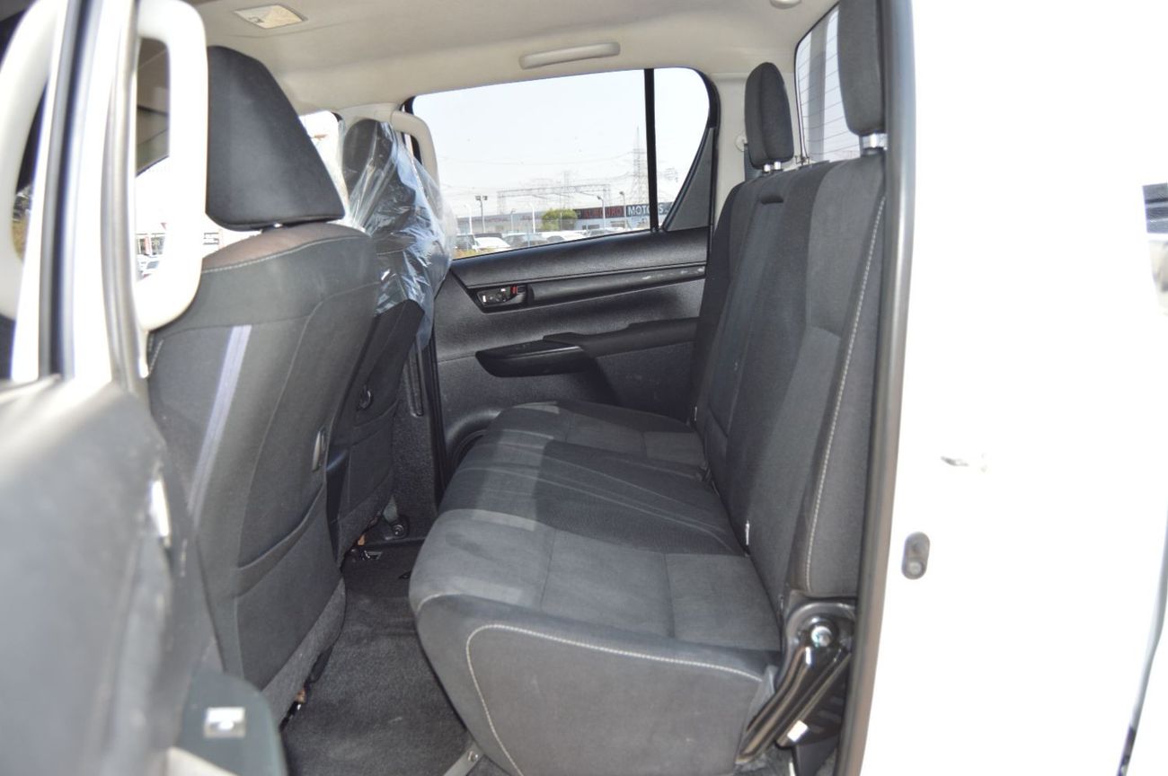 Toyota Hilux Double cabin 2.8L, perfect inside and outside