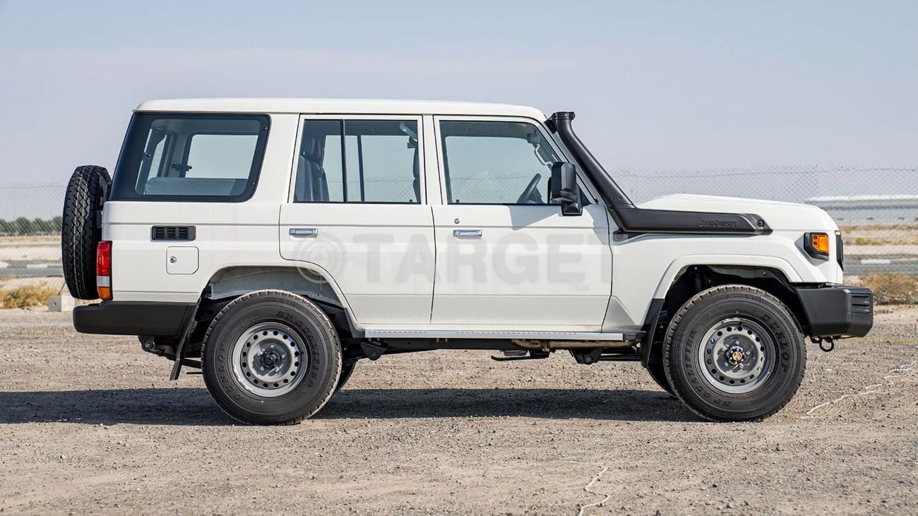 تويوتا لاند كروزر 70 LX LC 76 4.2     M/T   2025