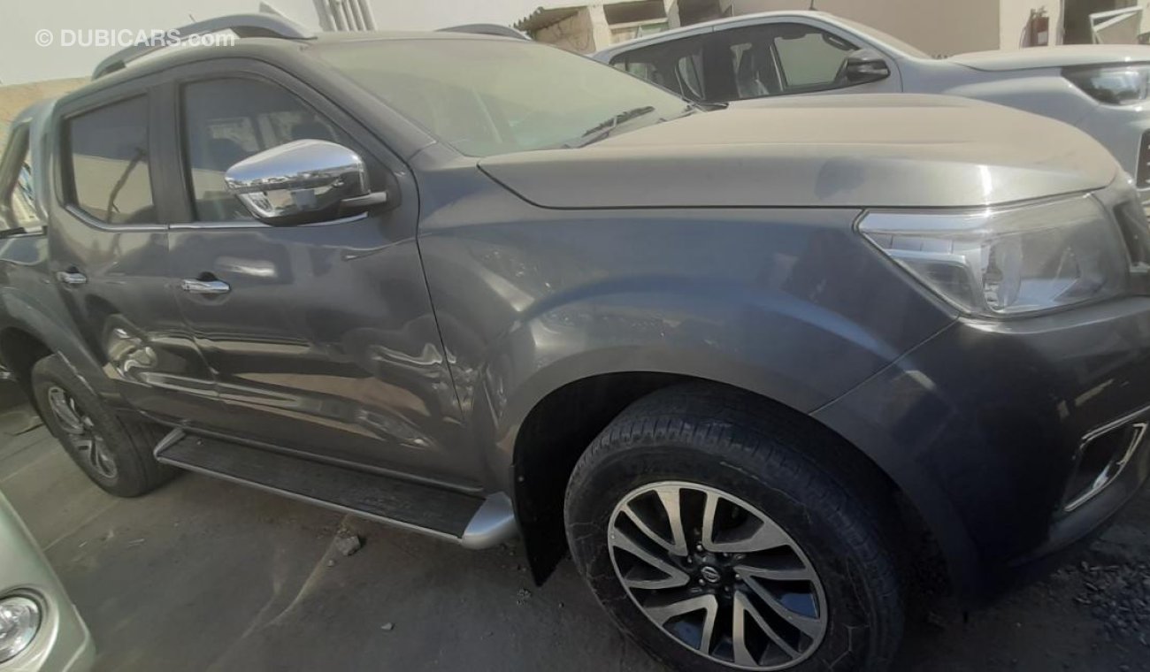 نيسان نافارا DIESEL MANUAL GEAR FULL OPTIONE 2.3L 4X4 RIGHT HAND DRIVE