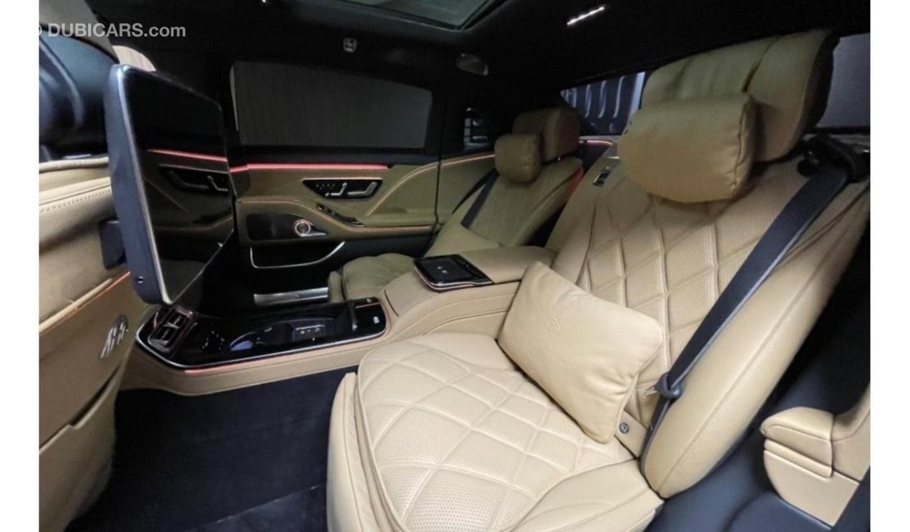 مرسيدس بنز S680 Maybach MerCedes Maybach Virgil Abloh S 680