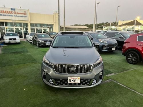 Kia Sorento Base 3.3L AWD LOW MILEAGE  VERY CLEAN CAR  GOOD CONDTION