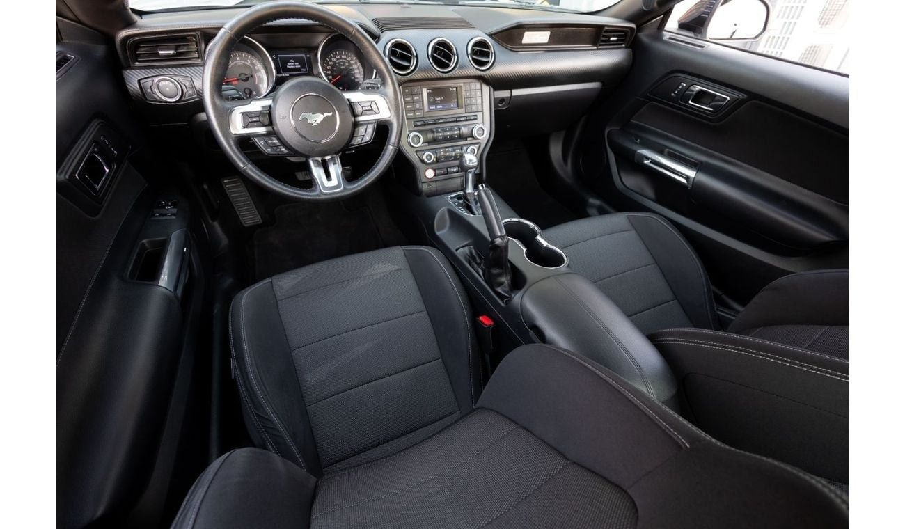 Ford Mustang Ford Mustang V6 2016 GCC under Warranty with Flexible Down-Payment.