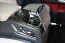Rolls Royce Cullinan BLACK BADGE , Rear Entertainment, Bespoke Audio, Starlight, GCC Specs!!