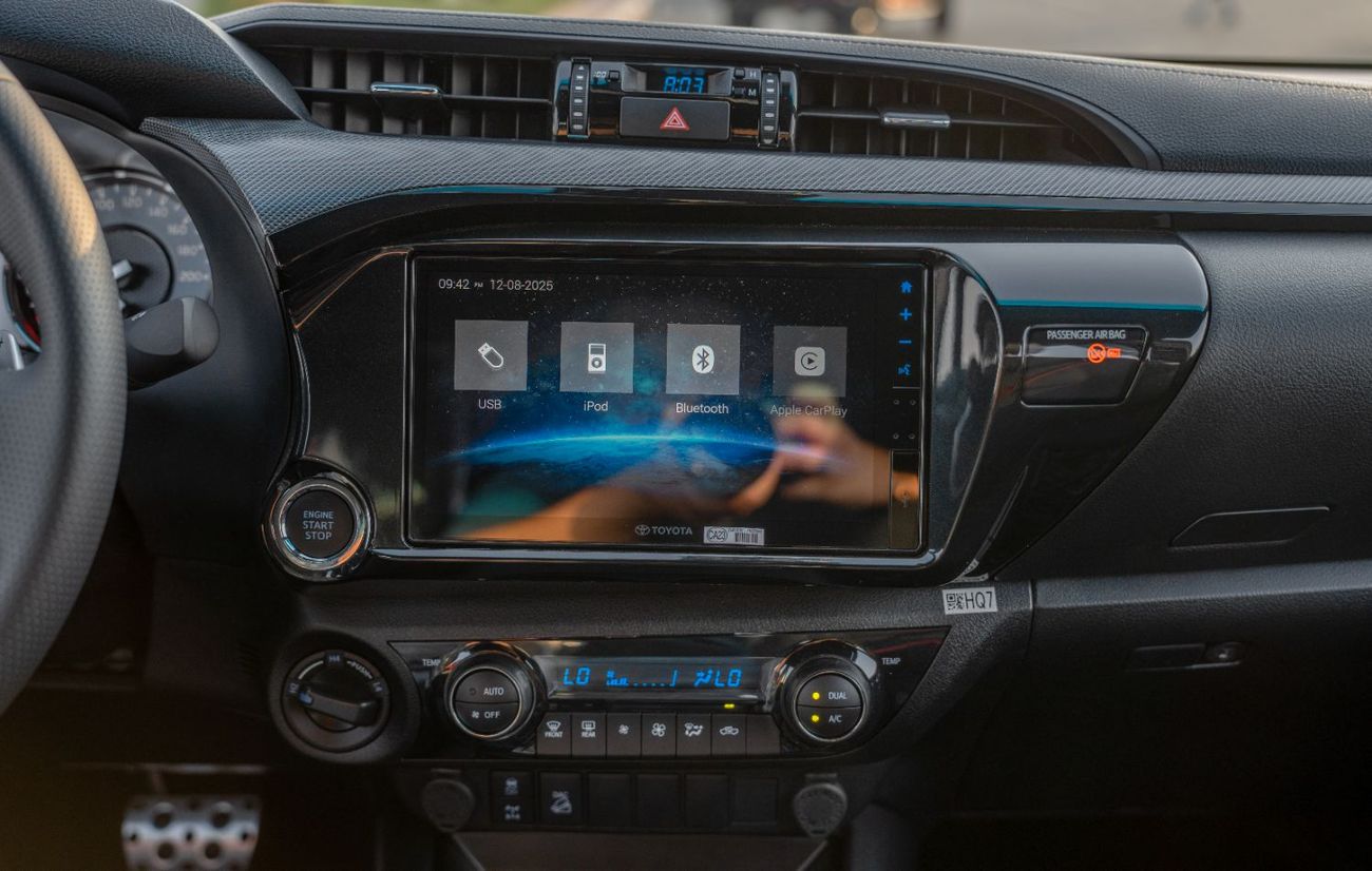 تويوتا هيلوكس GR Sport 2.8L