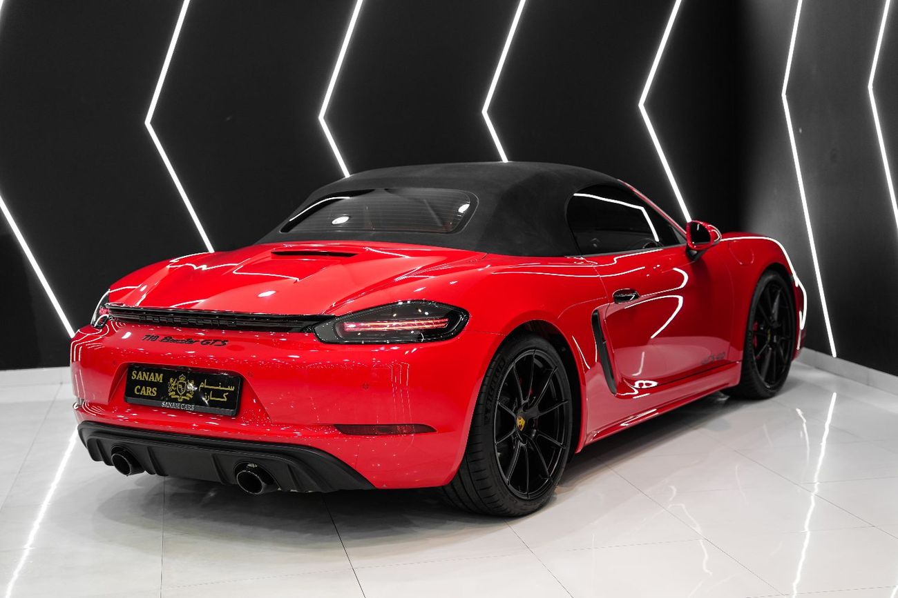 Porsche 718 Boxster GTS 4.0L A/T Sport Chrono Package, Carbon Interior, Very Low KM, Dealer Warranty