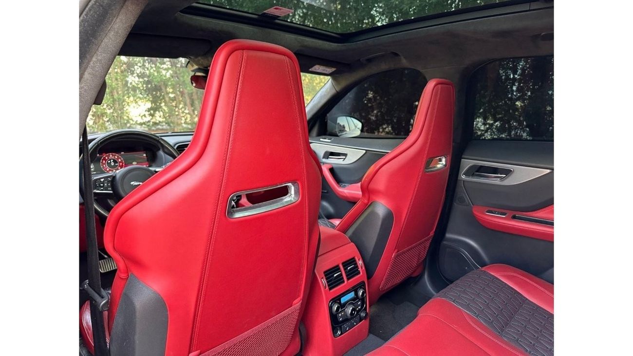 Jaguar F Pace SVR F-PACE 2020 V8 GCC ORGINAL PAINT // ACCIDENT FREE // FULL OPITION