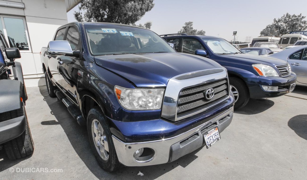 Toyota Tundra SR5`