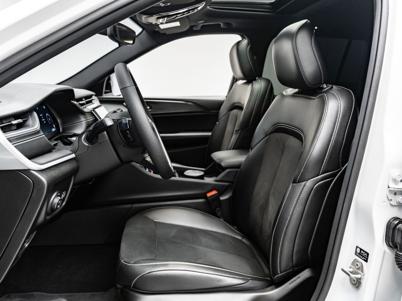 جيب جراند شيروكي Altitude 3.6L