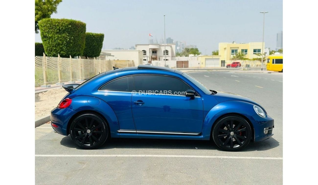 فولكس واجن بيتيل 940 PM || BEETLE 2.0 TURBO CHARGED || GCC || AVAILABLE ON 0% DP || FULL SERVICE HISTORY || R-LINE