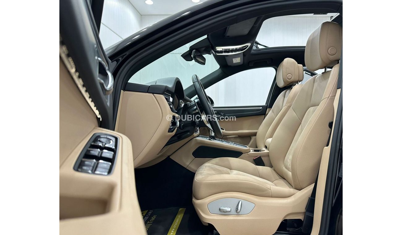 Porsche Macan std 2021 Porsche Macan, Just Had Major Service Done With 2 Years Porsche    Warranty Till OCT 2025,