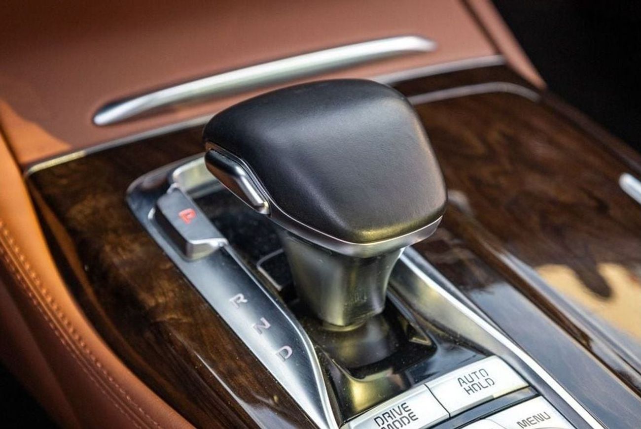 كيا K900 GDI 3.8L Kia K900 2020 GCC under Warranty with Flexible Down-Payment.