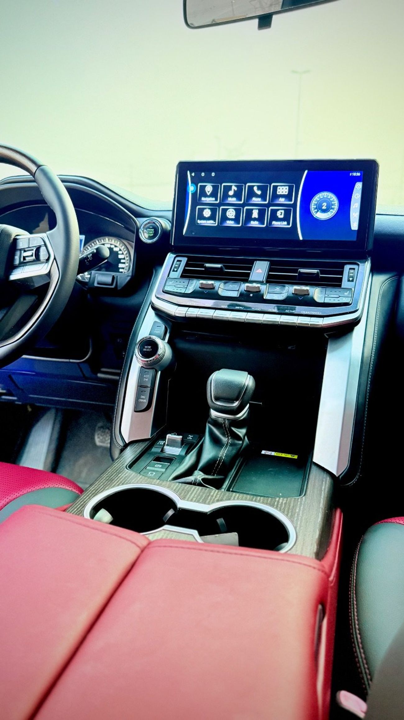 Toyota Land Cruiser 2018 Model Facelift to 2025 LC300 Exterior and Interior Both Full Option V6 Engine