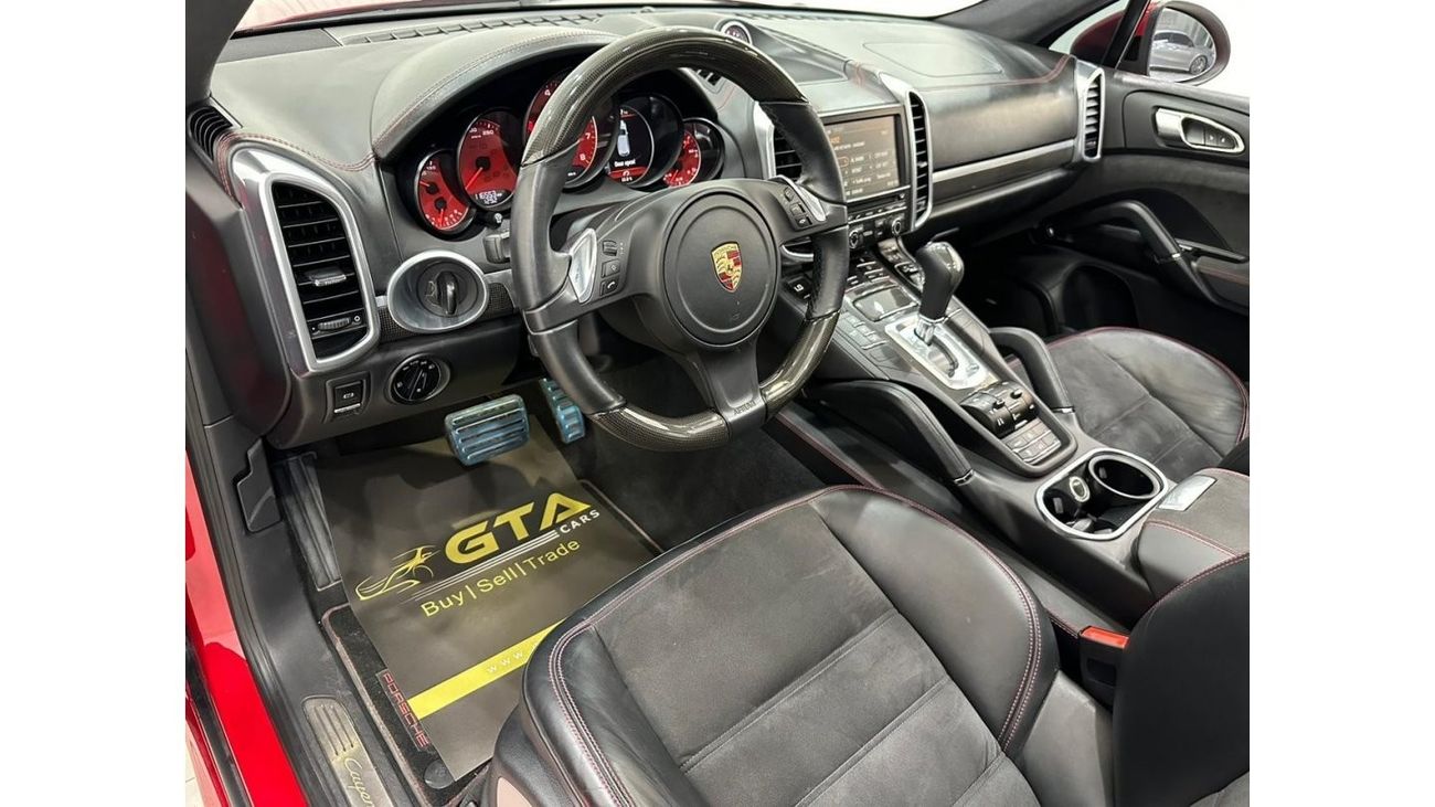 بورش كايان 2013 Porsche Cayenne GTS, Service History, Excellent Condition, GCC