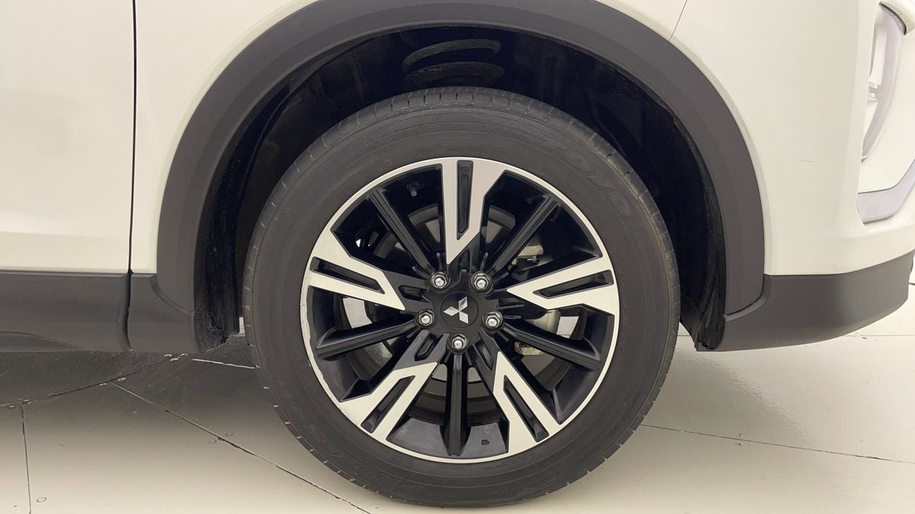 Mitsubishi Eclipse Cross GLX LOWLINE 1.5 | Zero Down Payment | Home Test Drive