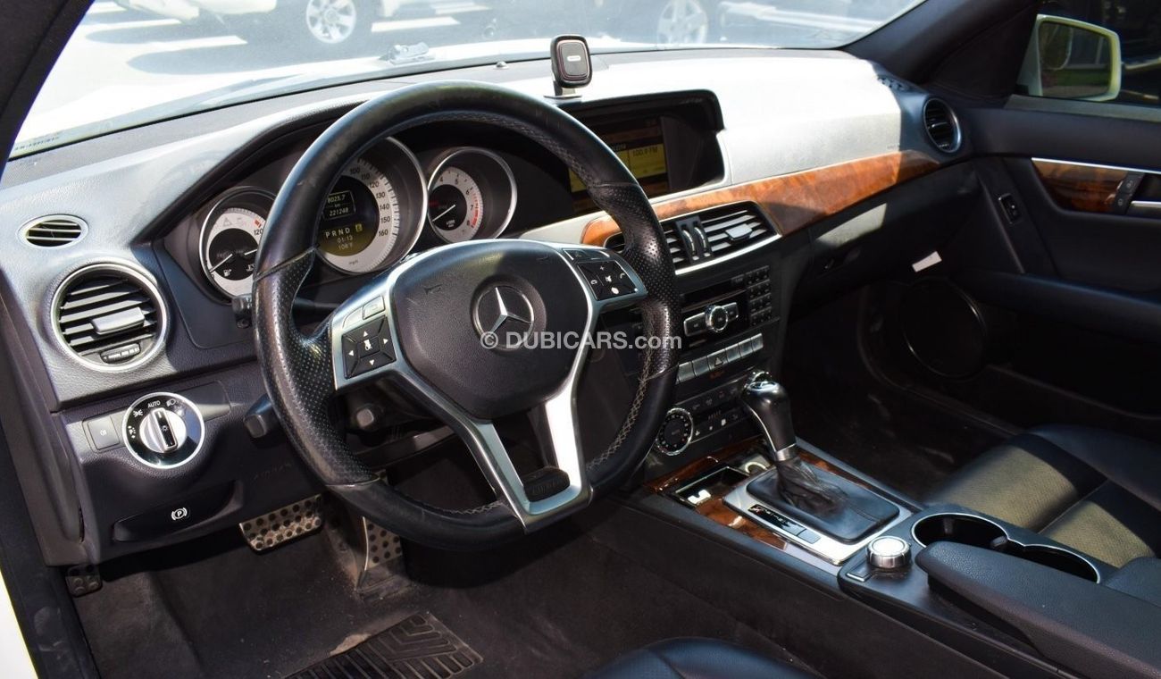 Mercedes-Benz C 300 4 Matic