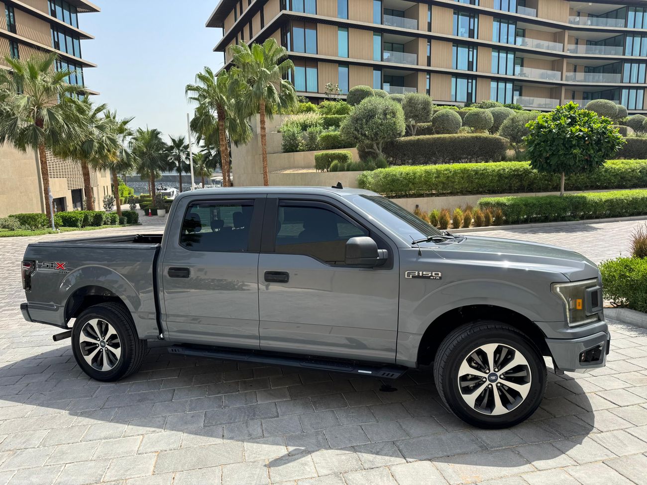 فورد F 150 STX V6  335 HP
