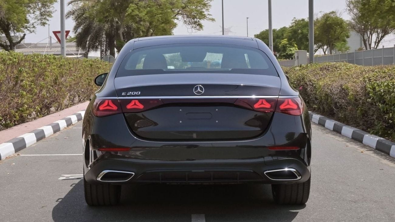 مرسيدس بنز E200 Mercedes-Benz E200 Premium Plus | AMG Night Package | Hyper Screen | Fully Loaded 2024 Brand New