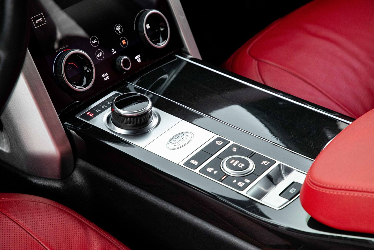 لاند روفر رينج روفر Range Rover Vogue SE Supercharged V8 | 3,525 P.M | 0% Downpayment | Perfect Condition! | Ramadan Off