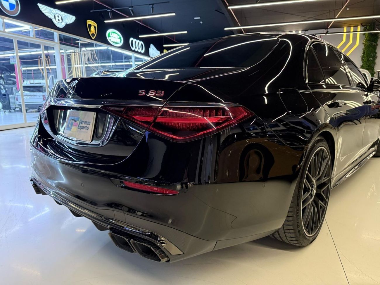 مرسيدس بنز S 63 AMG 2024 MERCEDES S63 AMG E-PERFORMANCE / Mint Condition