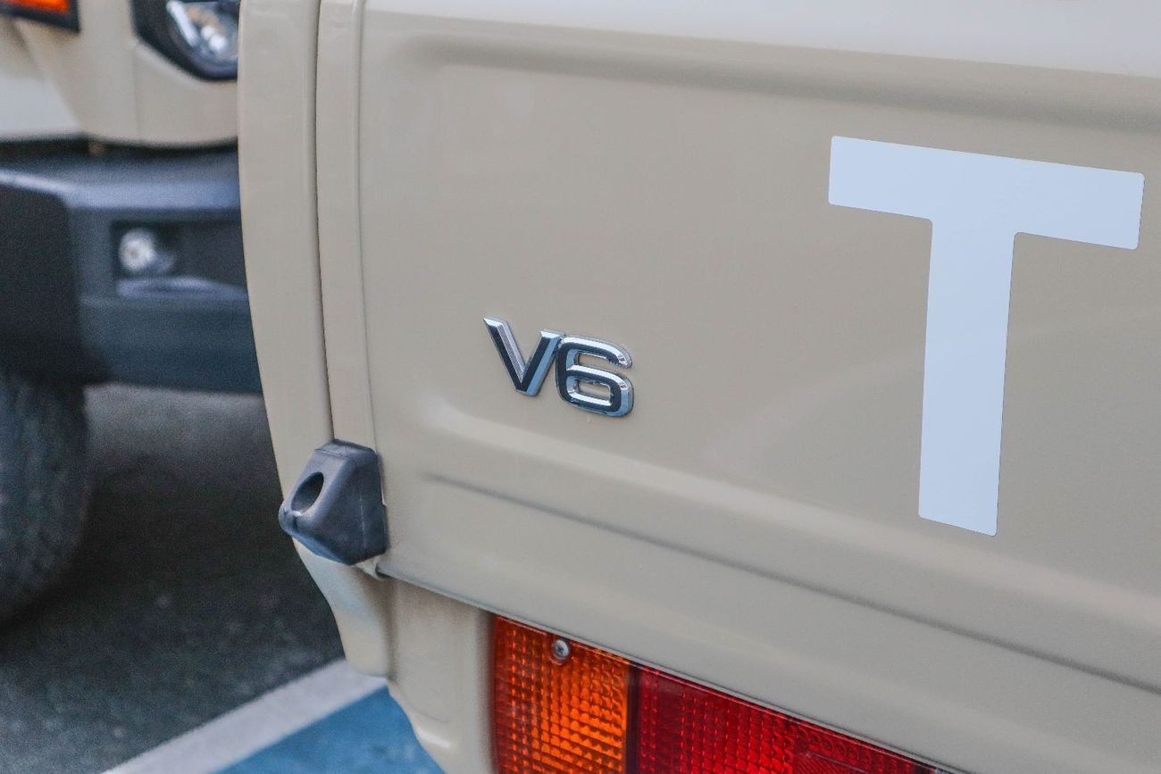 تويوتا لاند كروزر بيك آب Toyota Land Cruiser Pick Up 2024 4.0L Single Cab