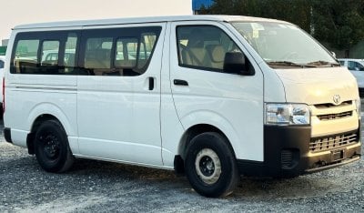 Toyota Hiace TOYOTA HIACE 3.0L BUS 15-SEATS A/C MT