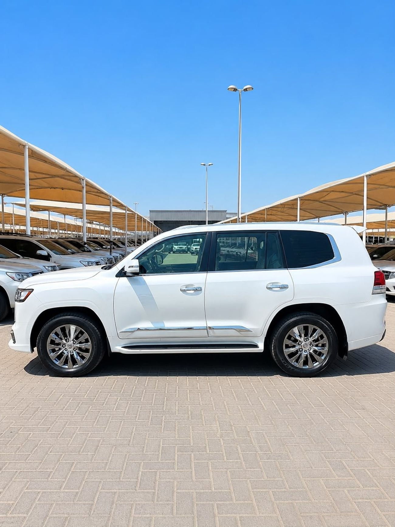 Toyota Land Cruiser GXR 2014 Petrol 8 Cylinder Full option
