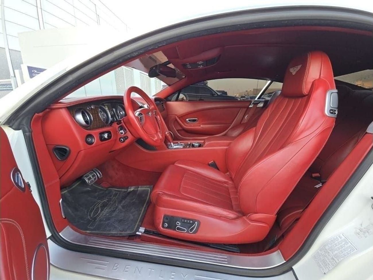 Bentley Continental GT GT 6.0L (552 HP)