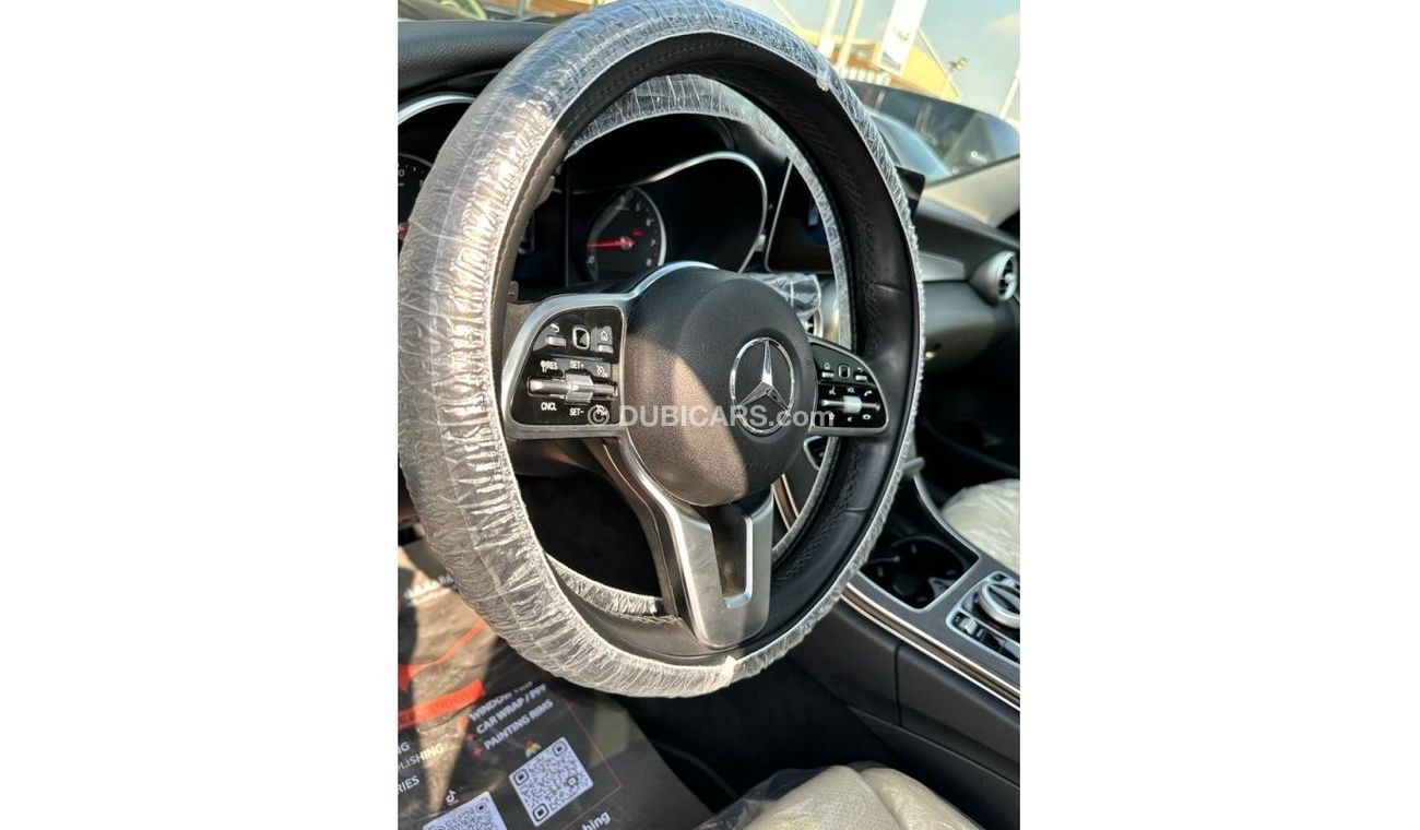 Mercedes-Benz C 300 Luxury