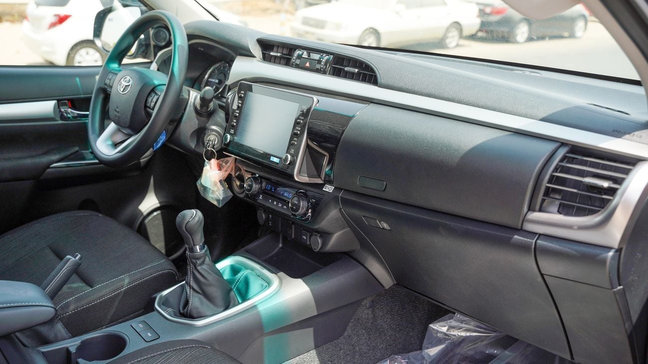 Toyota Hilux 2025 TOYOTA HILUX 2.4L 4WD DOUBLE CAB DIESEL M/T GREY