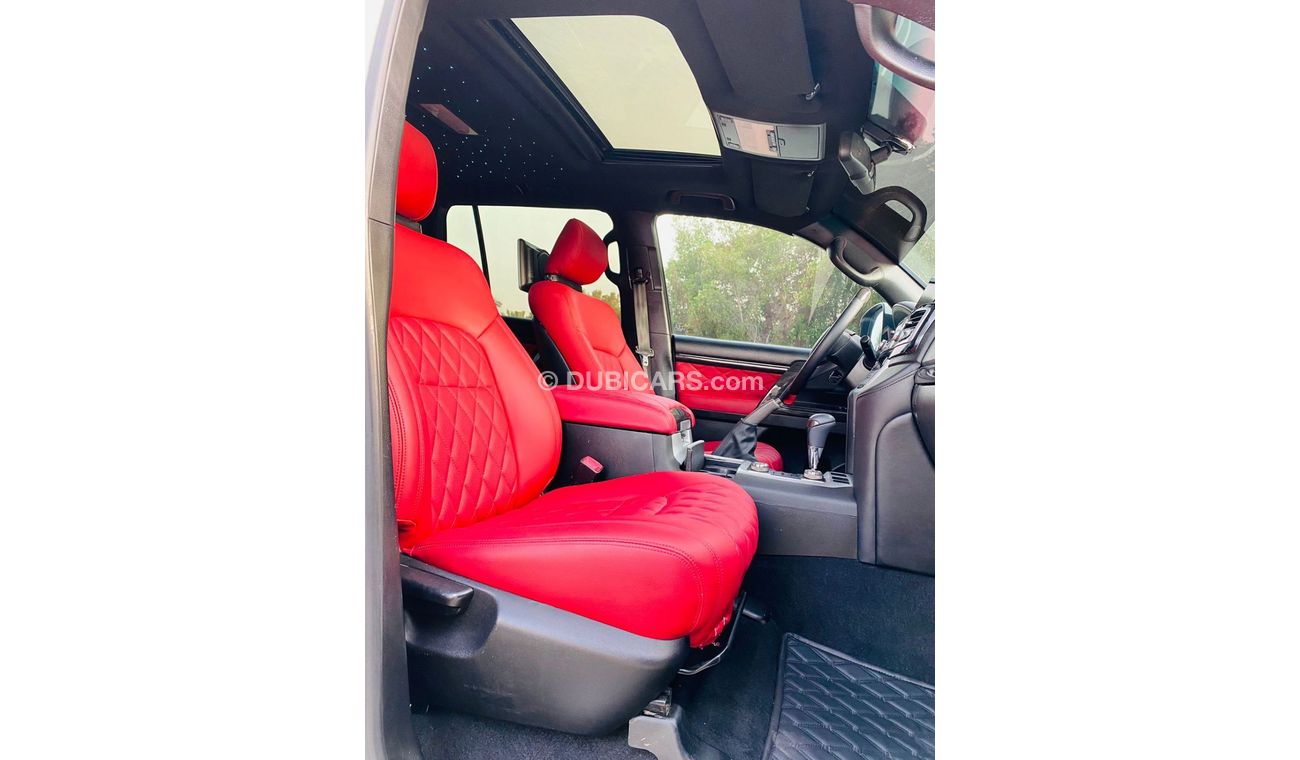 تويوتا لاند كروزر تويوتا لاند كروزر 2013خليجي VXR محول داخل وخارج 2023 بحاله ممتازه